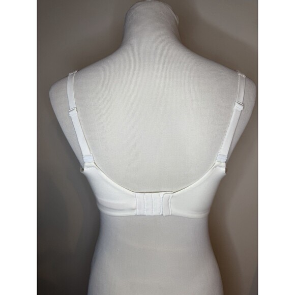 Victoria’s Secret Body By Victoria Push Up Bra 36DDD - Picture 4 of 7